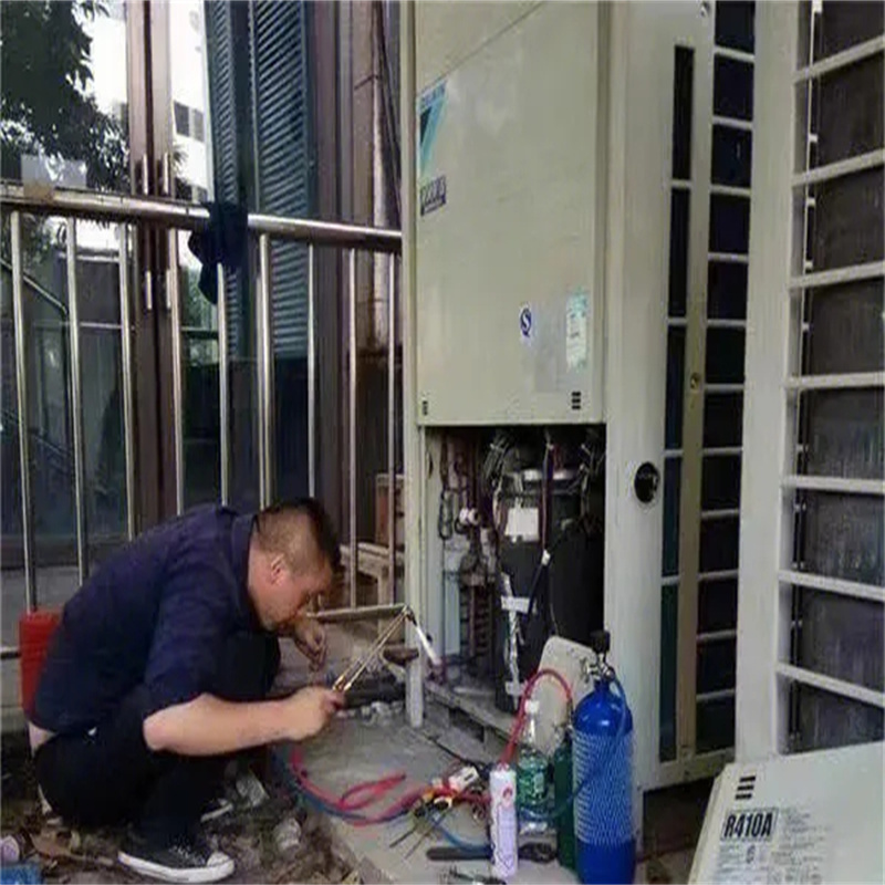 深圳宝安宝华空调老是漏氟怎么维修